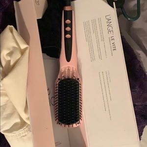 L’ ANGE brush hair straightener